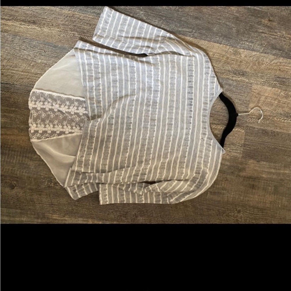 Cute quarter sleeve top